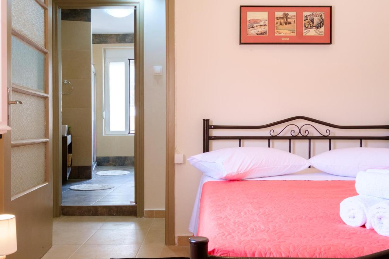Home With Courtyard In Beating Heart Of Old Town! La Canea Esterno foto