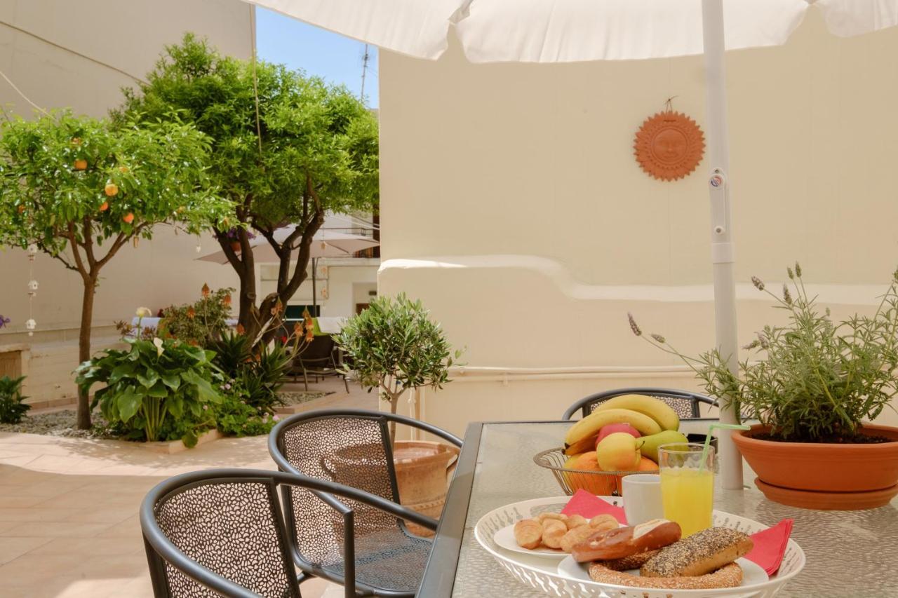 Home With Courtyard In Beating Heart Of Old Town! La Canea Esterno foto